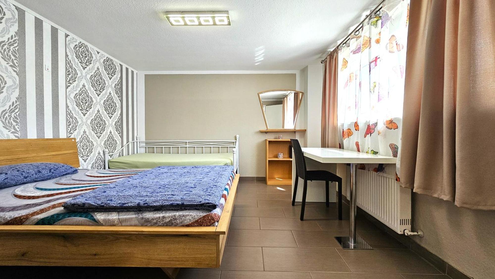 Gruendauer Monteurwohnung/Studentenwohnung Экстерьер фото