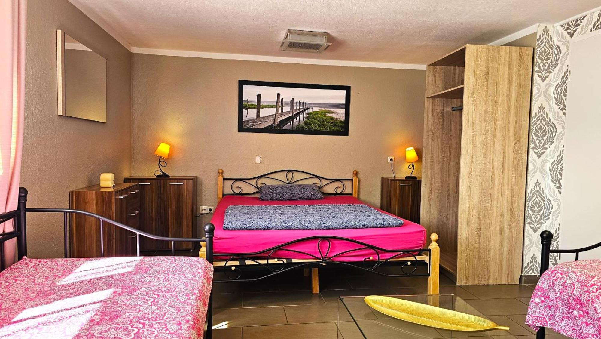 Gruendauer Monteurwohnung/Studentenwohnung Экстерьер фото