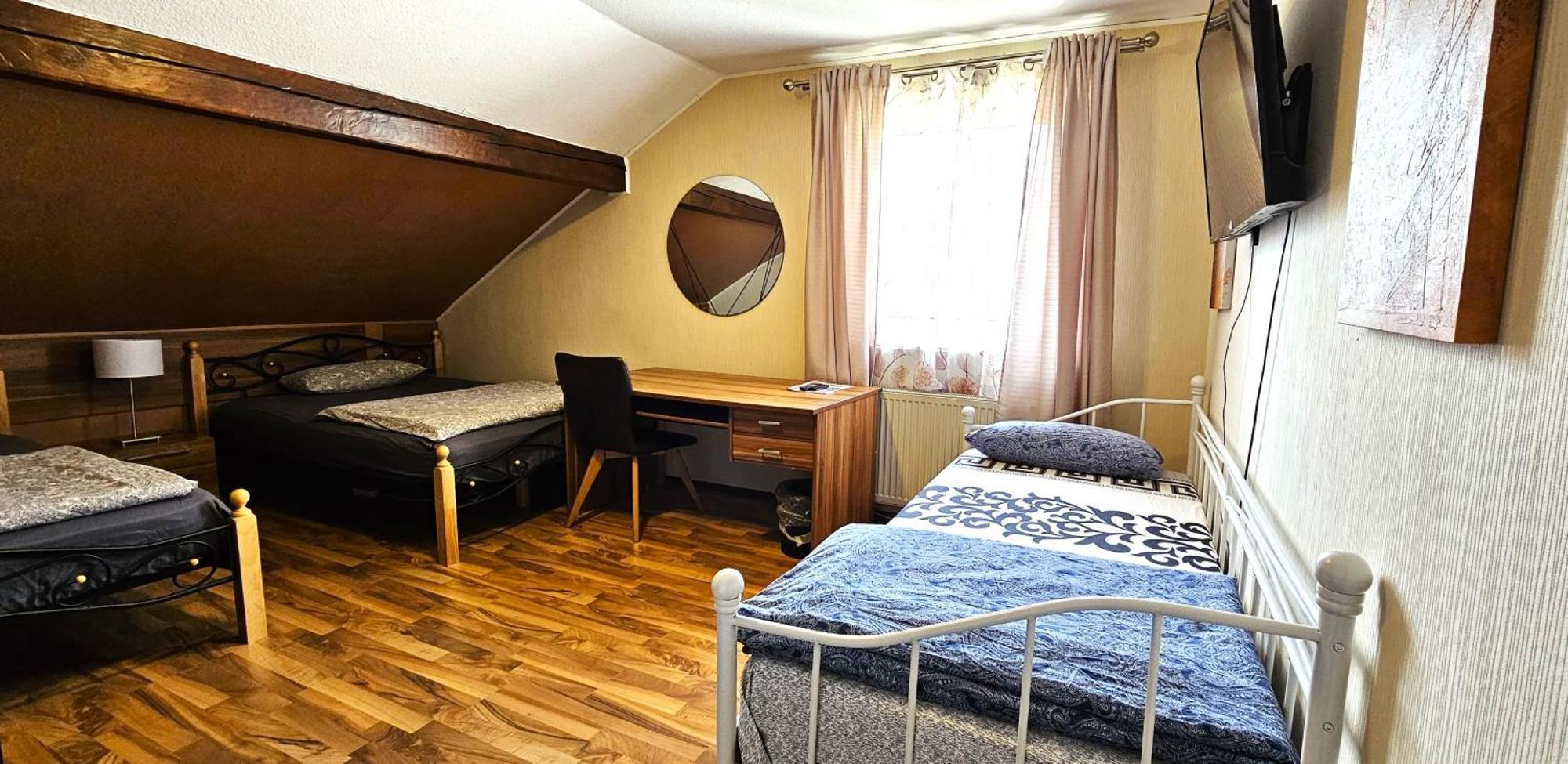 Gruendauer Monteurwohnung/Studentenwohnung Экстерьер фото