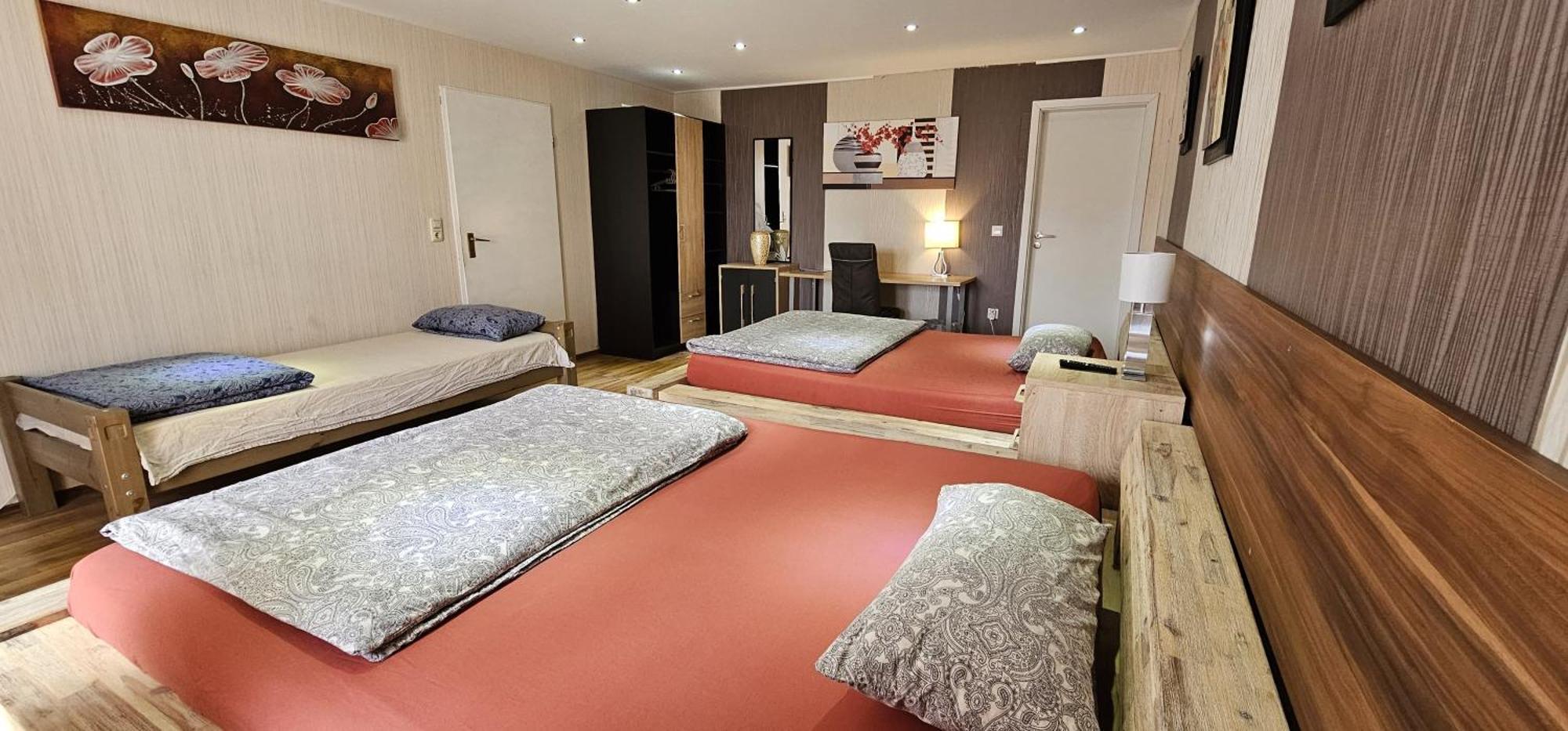 Gruendauer Monteurwohnung/Studentenwohnung Экстерьер фото